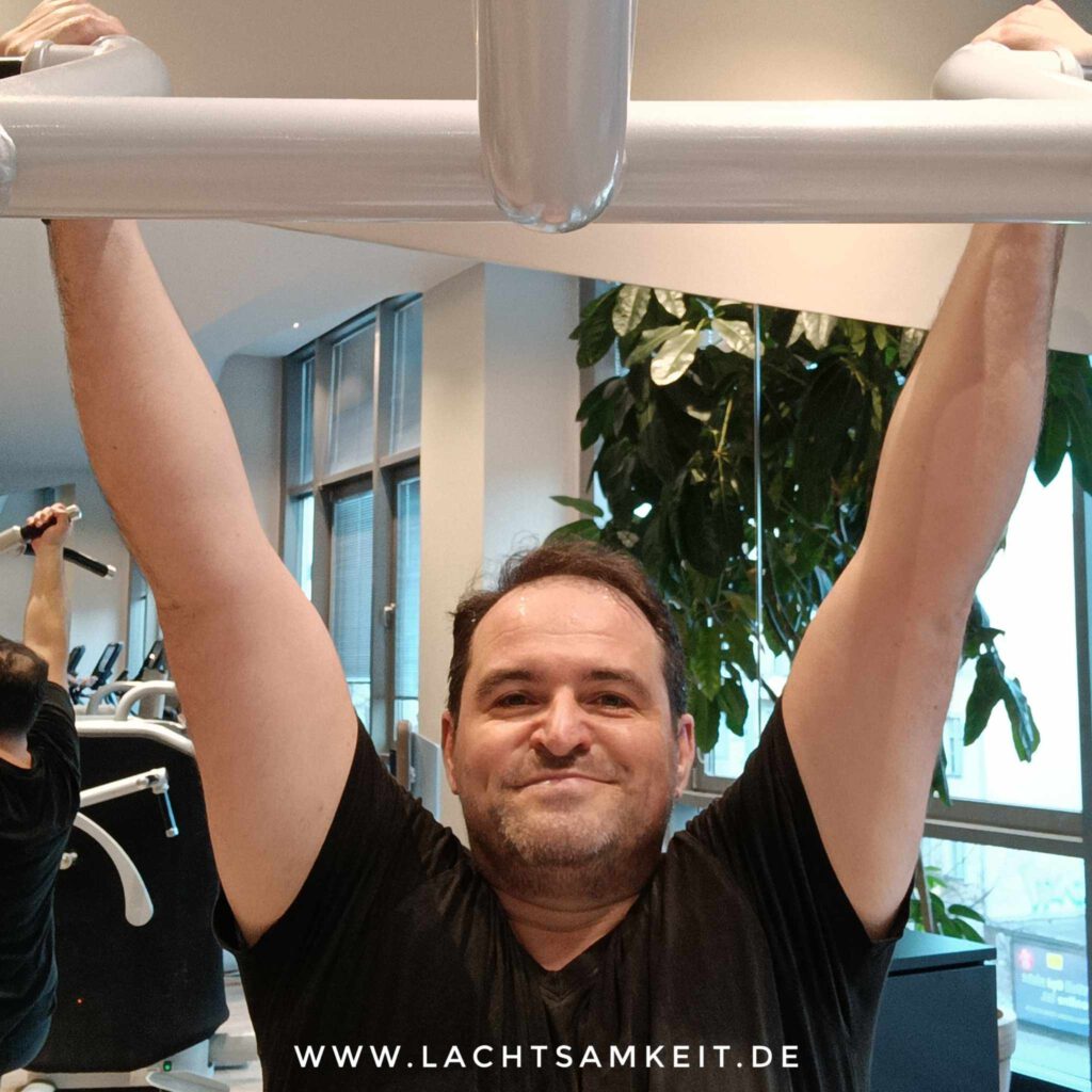 achtsam lachen humor abnehmen zunahmen diät zunehm-spirale gesund leben lachtsamkeit lasse walter, achtsamkeit, fitness, sauna